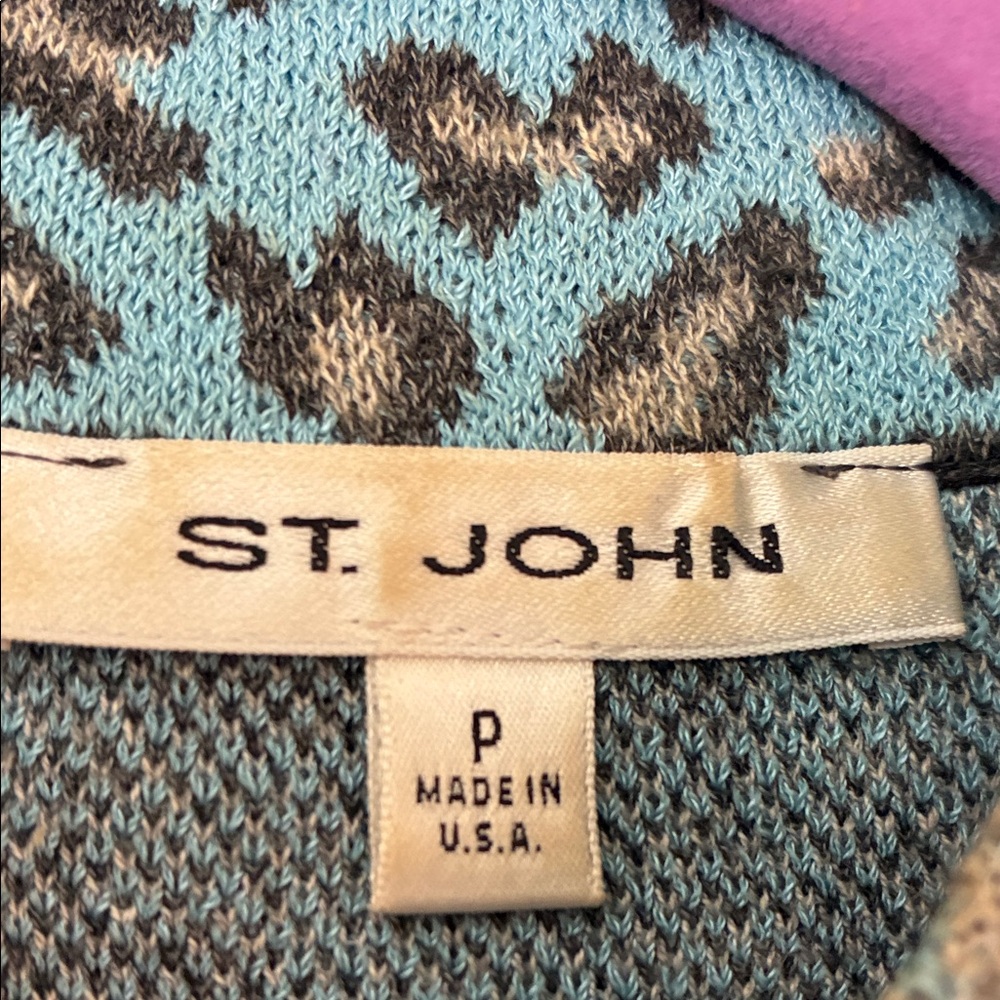 St. John Sleeveless Top in Blue Animal Print - Picture 2 of 2